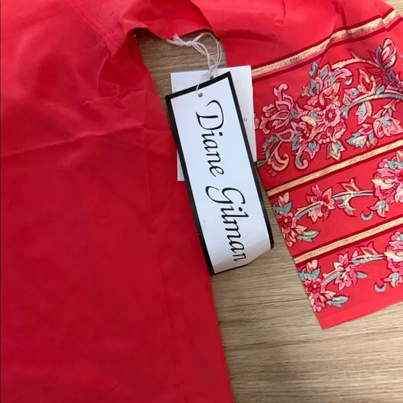 Diane Gilman Red Floral Embroidered Top - Picture 3 of 6